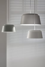 STROPNÍ LAMPA GROOVE 26X26 ŠEDÁ