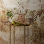 Kovový odkládací stolek seddog 66 x 85,5 cm antická mosaz